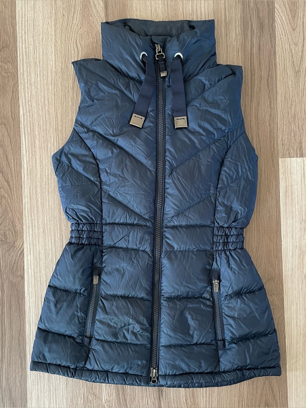 Athleta Womens Small Banner Peak Goose Down Vest Navy Outdoors Hiking Fall Sport